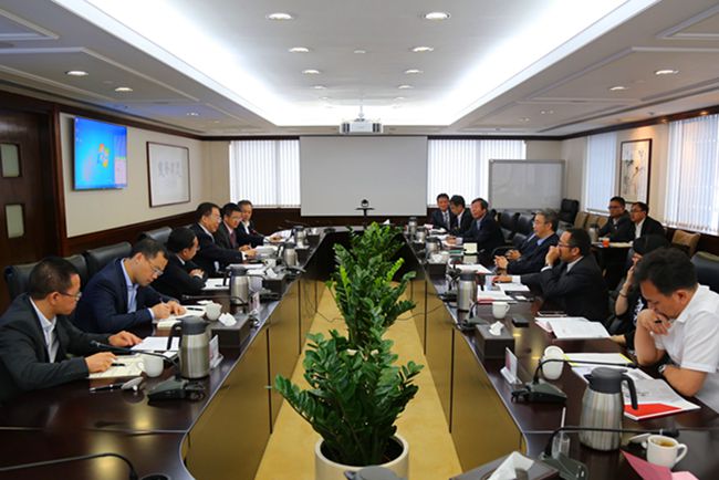 張學(xué)武董事長(zhǎng)會(huì)見雲(yún)南省政府副省長(zhǎng)陳舜一行（圖）