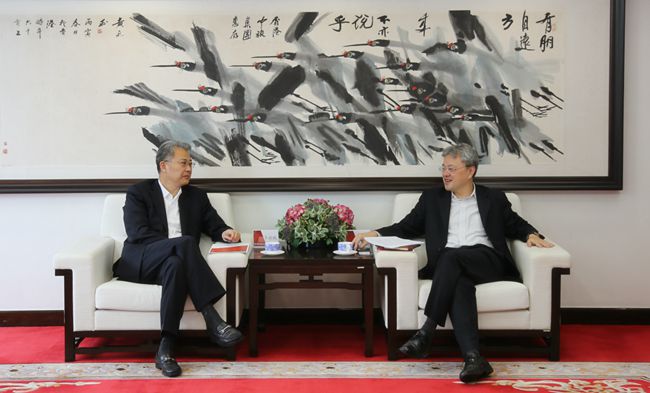 萬(wàn)敏董事長(zhǎng)、姜巖總經(jīng)理會(huì)見(jiàn)光大集團(tuán)董事長(zhǎng)李曉鵬一行（圖）